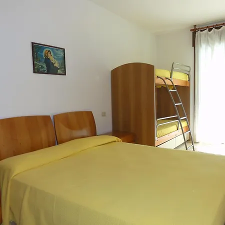 Apartment Albanella -