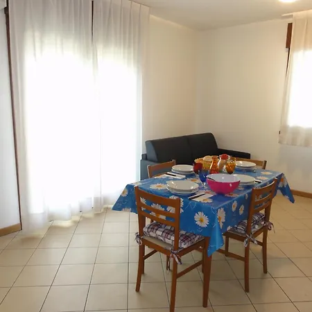 Apartment Albanella - *
