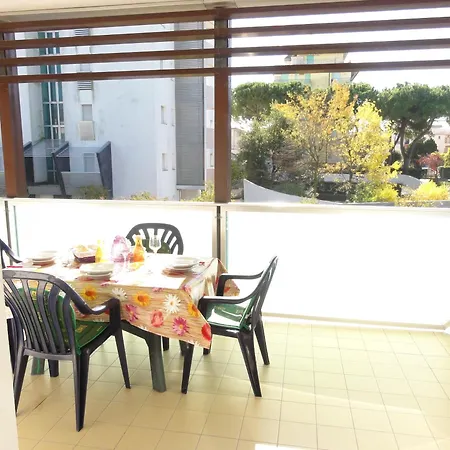 Apartment Albanella - *